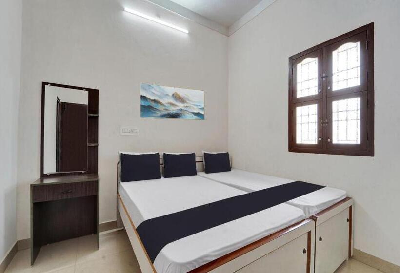 Hotel Oyo Flagship Sk Lodge