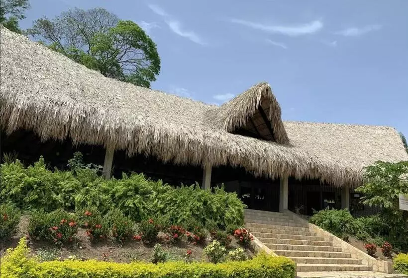 Hotelli Selva Serena