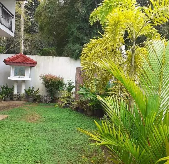 Hotelli Senu Villa Ahangama