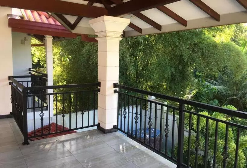 Hotelli Senu Villa Ahangama