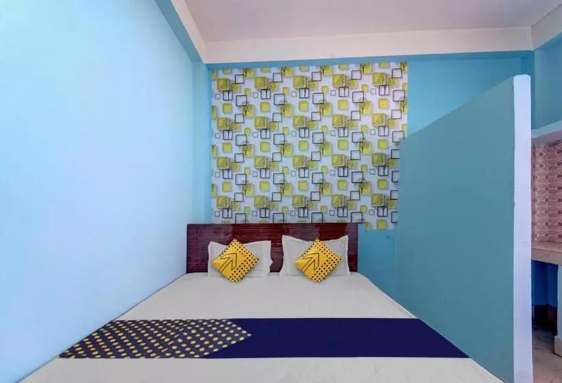 ホテル O Home Trimurti Guest House