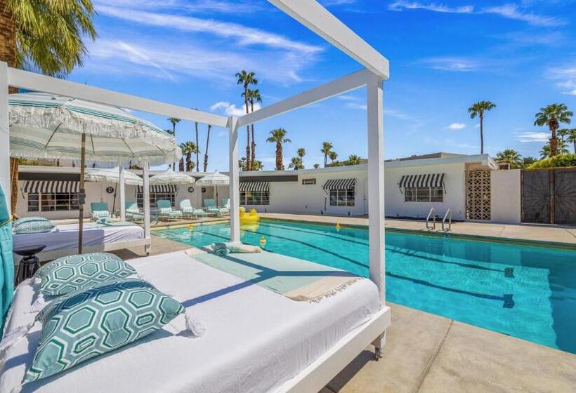 Otel The Honeymoon Suite King Of Rock N Roll