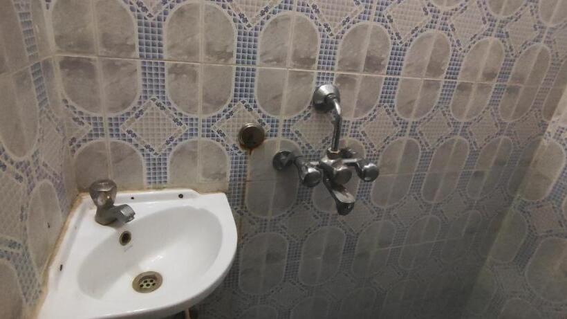 پانسیون Anand Inn