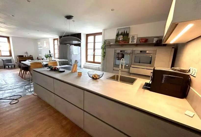 ペンション Casa Ribeiro Relax  15min Colmar