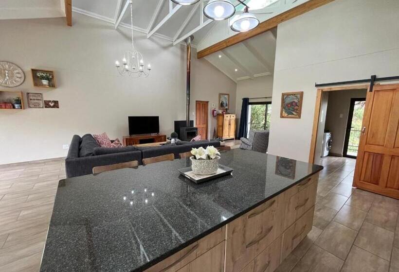 Pension Claire Golf Villa