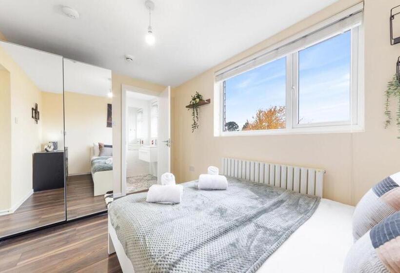 ペンション Isleworth Stays Tw7