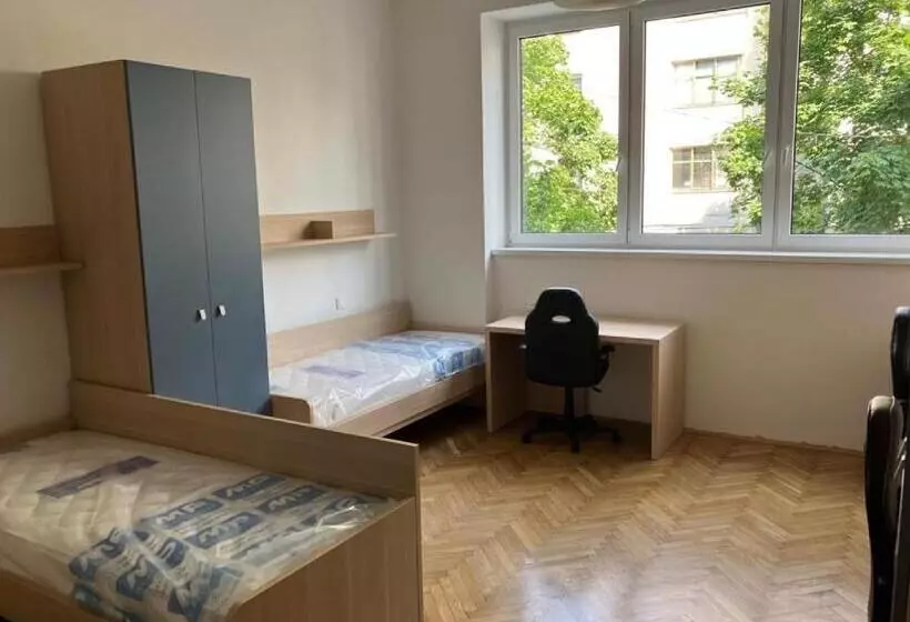 ユースホステル Cafdorm