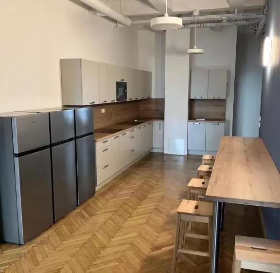 ユースホステル Cafdorm