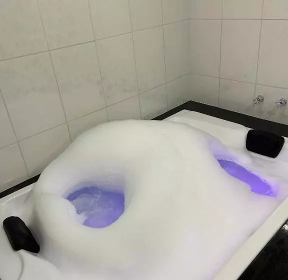 Retkeilymaja Pousada Cardeal Mota