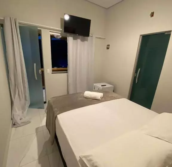 Retkeilymaja Pousada Cardeal Mota