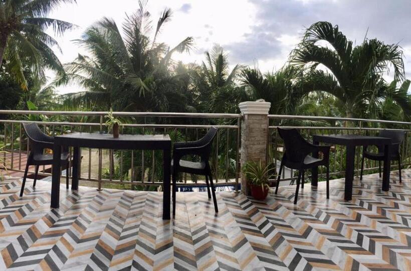 Avila S Hostel Moalboal Near Beach