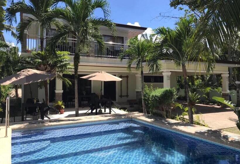 Avila S Hostel Moalboal Near Beach