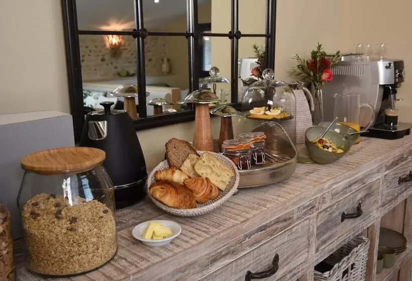 Aamiaismajoitus (B&B) Girauderies Chambres D Hotes/b+b