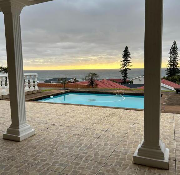 مبيت وإفطار Moulin Rouge Overnight Accomodation