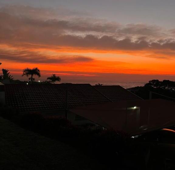 مبيت وإفطار Moulin Rouge Overnight Accomodation