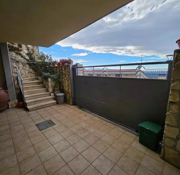Aamiaismajoitus (B&B) Villa Roxana