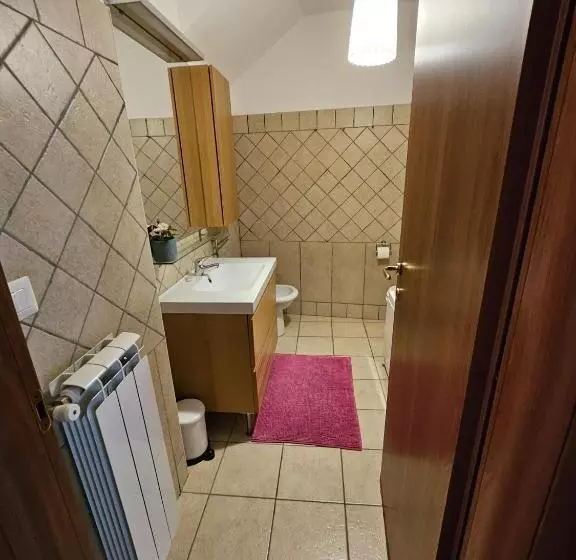 Aamiaismajoitus (B&B) Villa Roxana