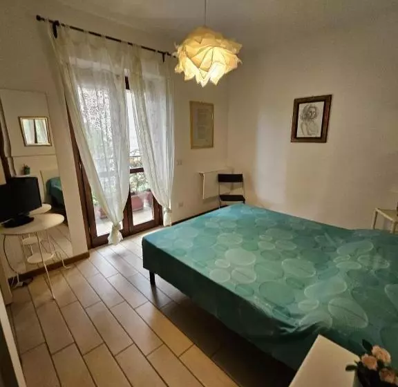 Aamiaismajoitus (B&B) Villa Roxana