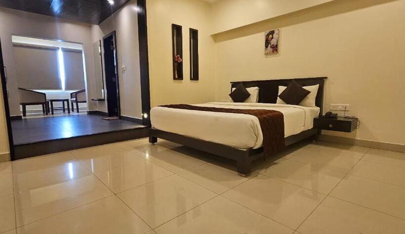 Clover A Rivido Hotel Jigani