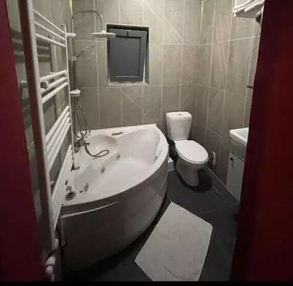 Enjoy House Bouti̇qe Otel