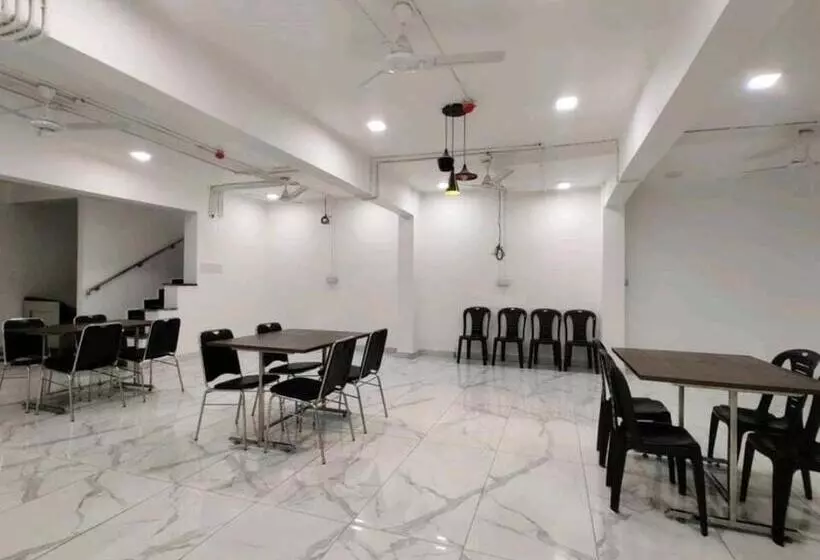 Fabhotel Corporate Blueshine