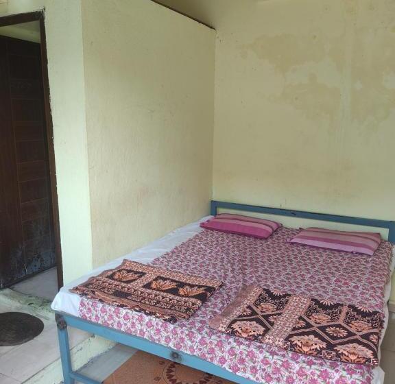 Kapsül Otel Shree Lodge