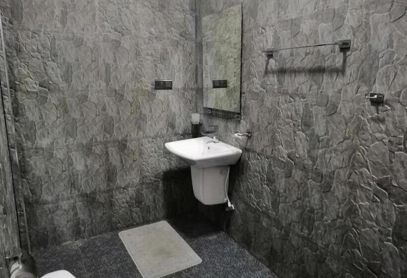 Hotel Nature Elephant Safari Resort