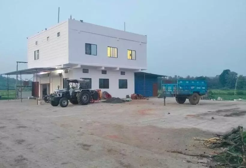 ホテル Oyo Amargarh Valley Resort
