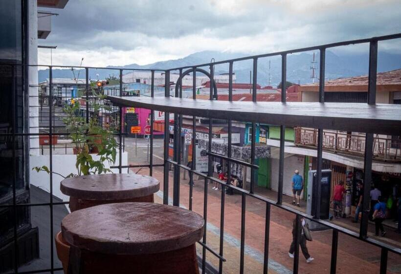 ペンション Lolas Hostal, Habitacion Exclusiva Para Mujeres, 2 Camarotes, Precio Por Cama