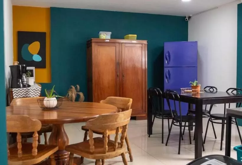 ペンション Lolas Hostal, Habitacion Exclusiva Para Mujeres, 2 Camarotes, Precio Por Cama