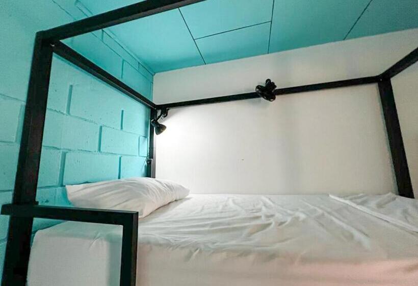 ペンション Lolas Hostal, Habitacion Exclusiva Para Mujeres, 2 Camarotes, Precio Por Cama