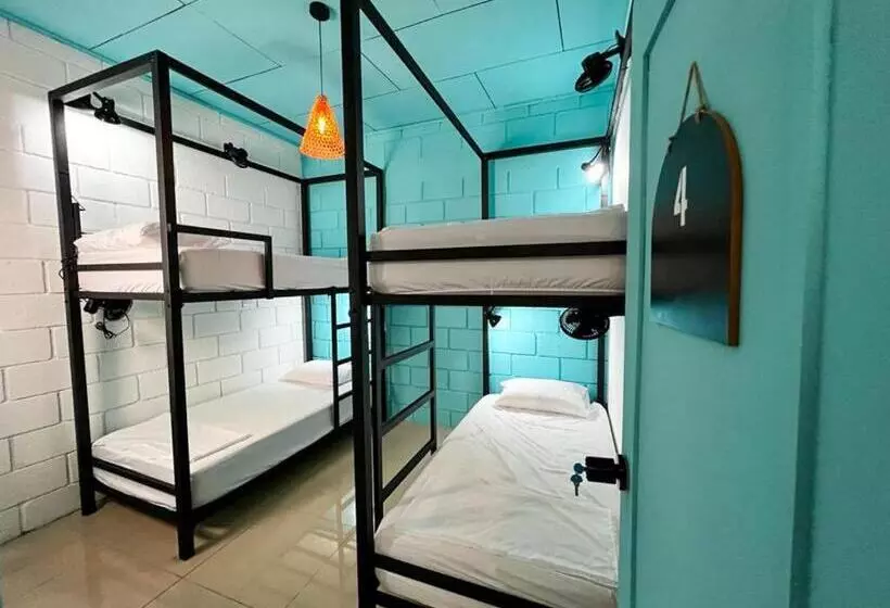 ペンション Lolas Hostal, Habitacion Exclusiva Para Mujeres, 2 Camarotes, Precio Por Cama