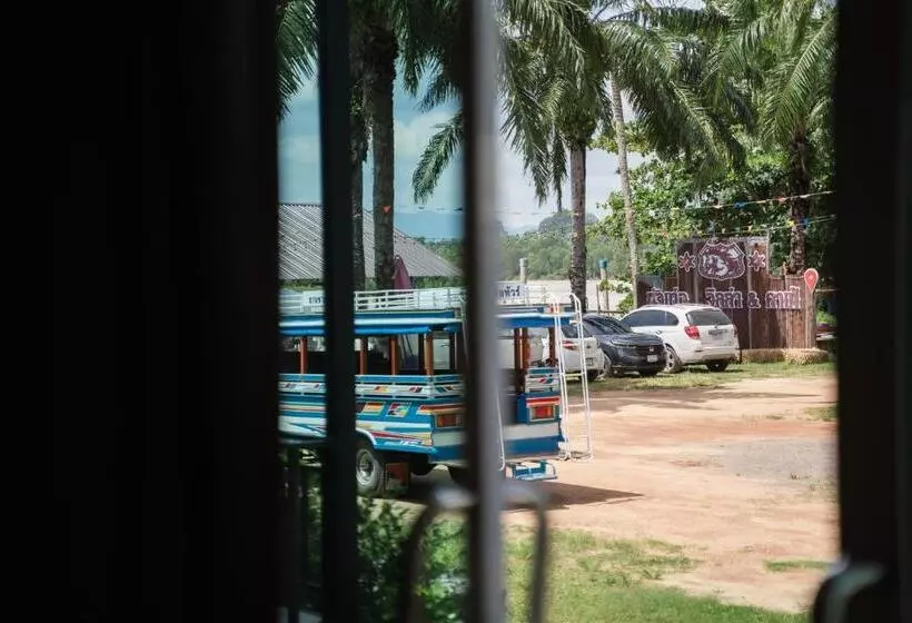 Majatalo Huather Villa & Cafe หัวเท่อวิลล่า