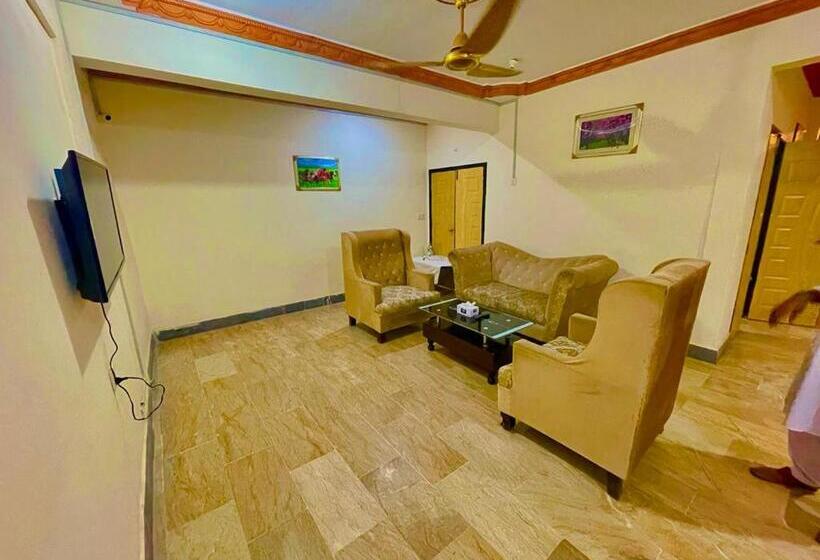 پانسیون Inn Gulistan E Jhour