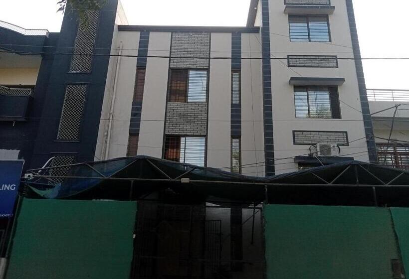 پانسیون Inn Gulistan E Jhour