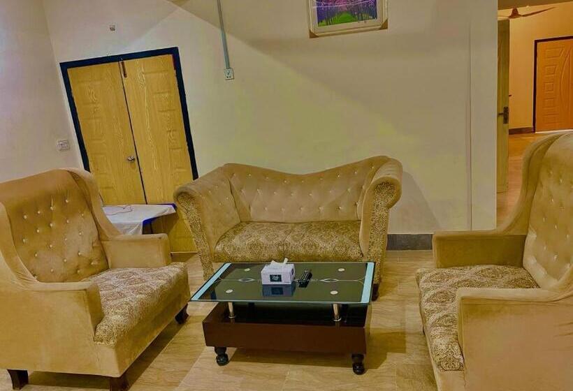 پانسیون Inn Gulistan E Jhour