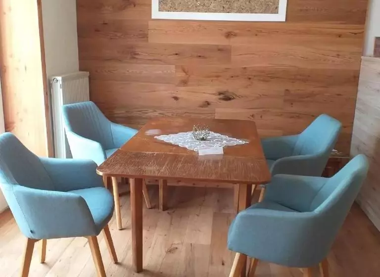 Majatalo Landcafe Sima & Zimmervermietung