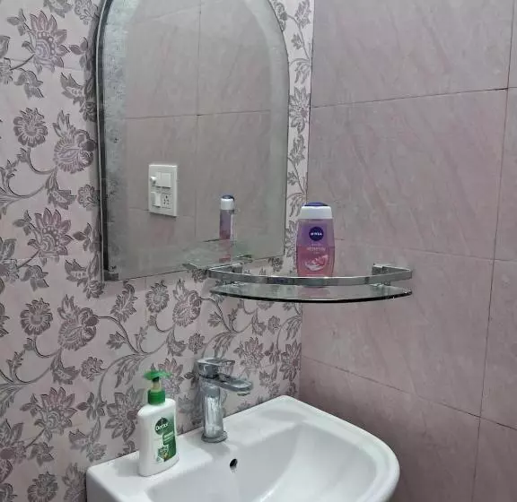 Majatalo Room In Jaipur