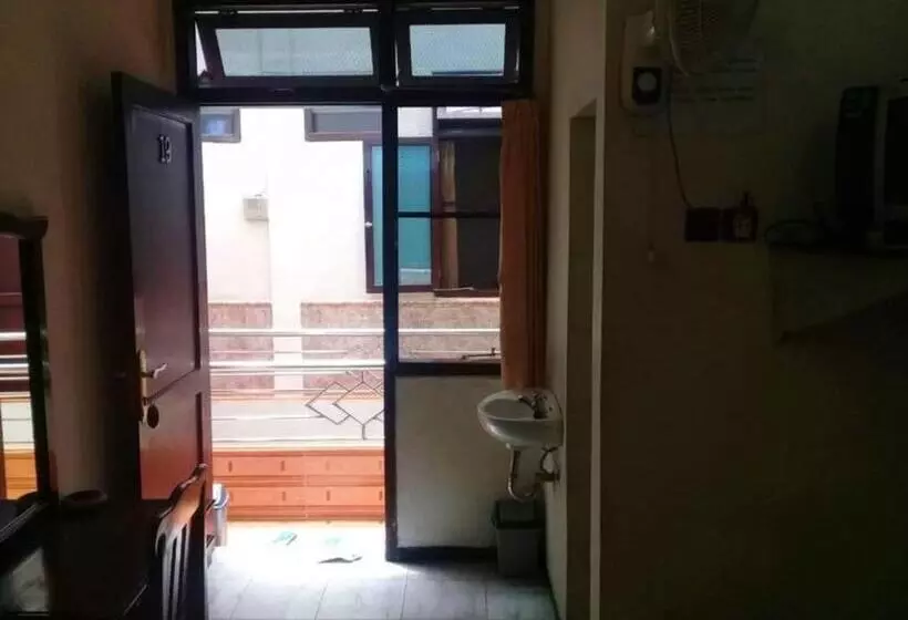 Majatalo Rumah Tourist