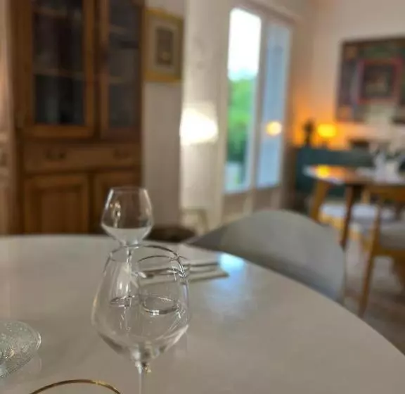 پانسیون The Home Privacy