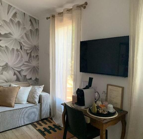 پانسیون The Home Privacy