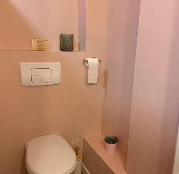 پانسیون The Home Privacy