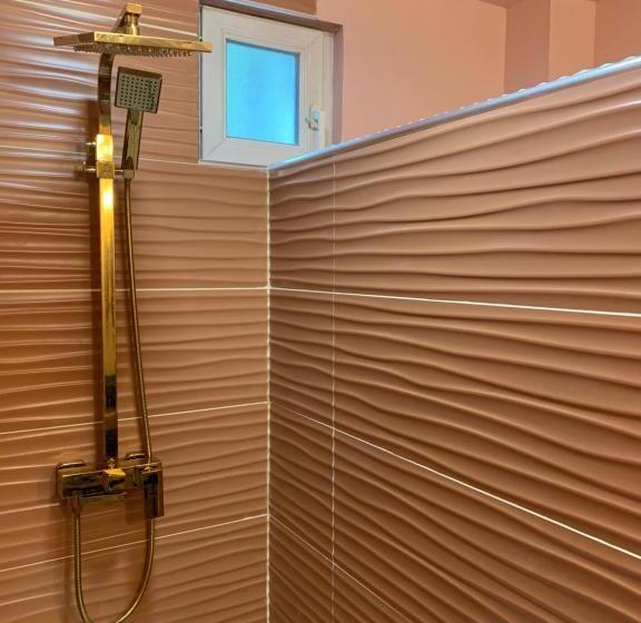 پانسیون The Home Privacy