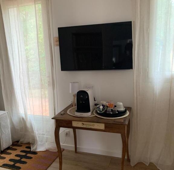 پانسیون The Home Privacy