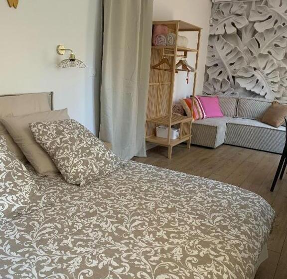 پانسیون The Home Privacy