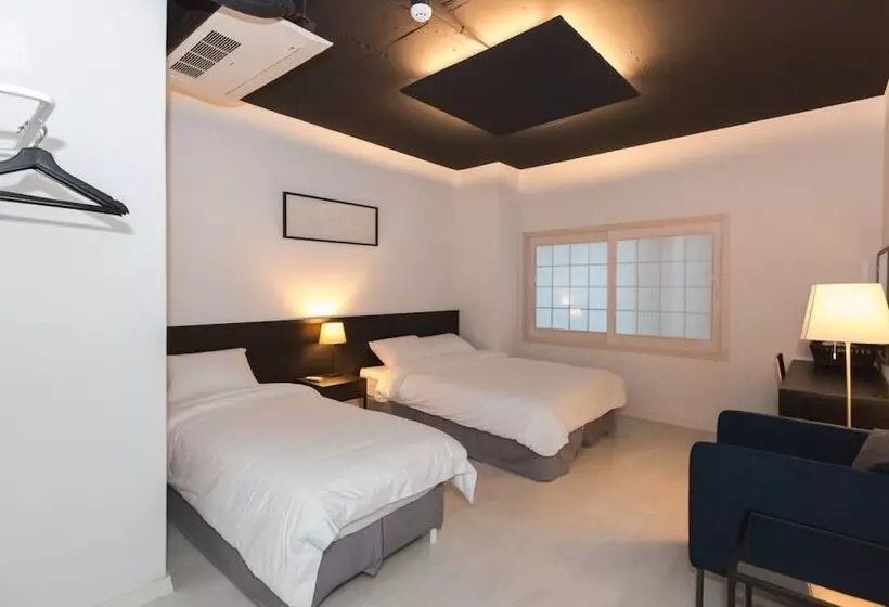 ユースホステル Canvas Black Guesthouse