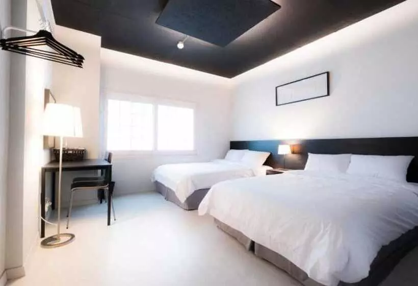 ユースホステル Canvas Black Guesthouse