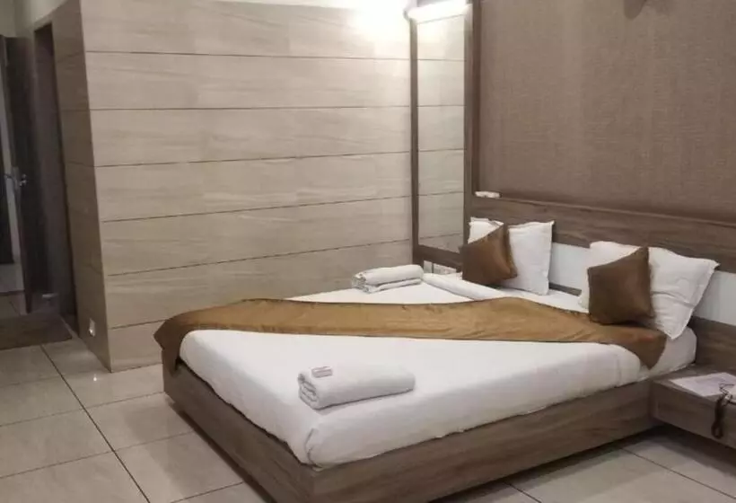 Hotelli Amber, Vadodra