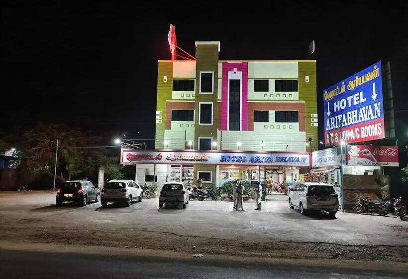 ホテル Ariyabhavan Rooms Trichy