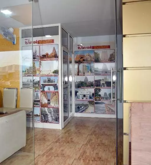 ホテル Ariyabhavan Rooms Trichy